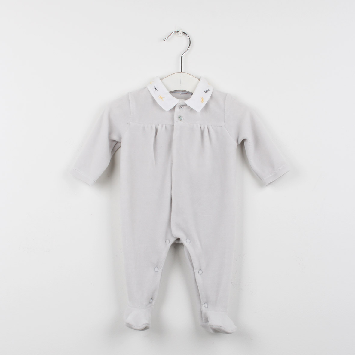 Babygrow gola bordado bigodes Babygrow gola bordado bigodes