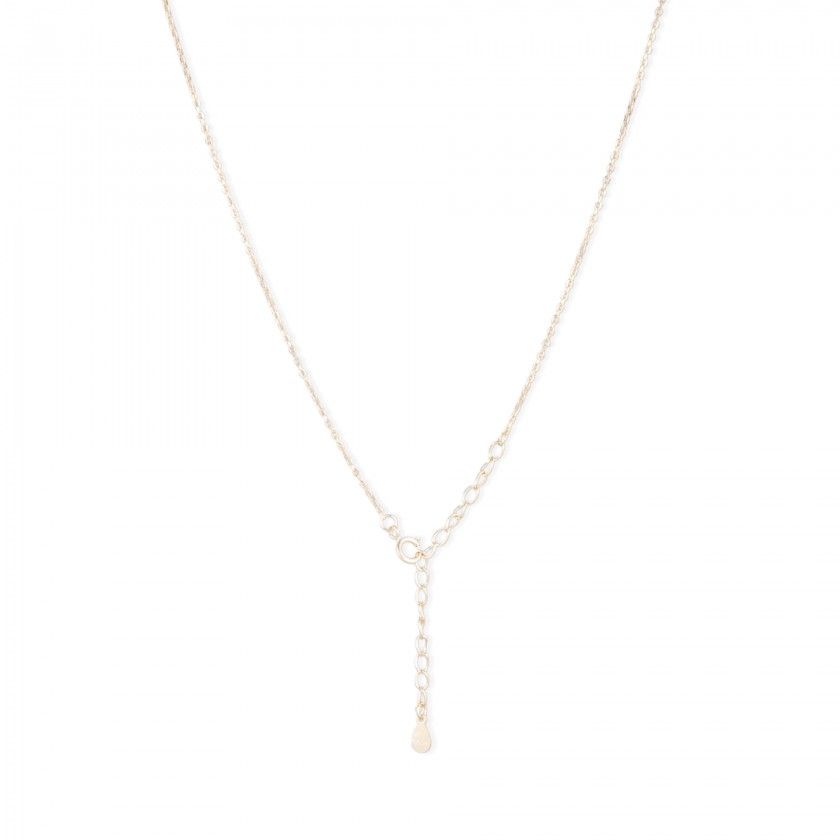 Golden silver necklace with round pendant