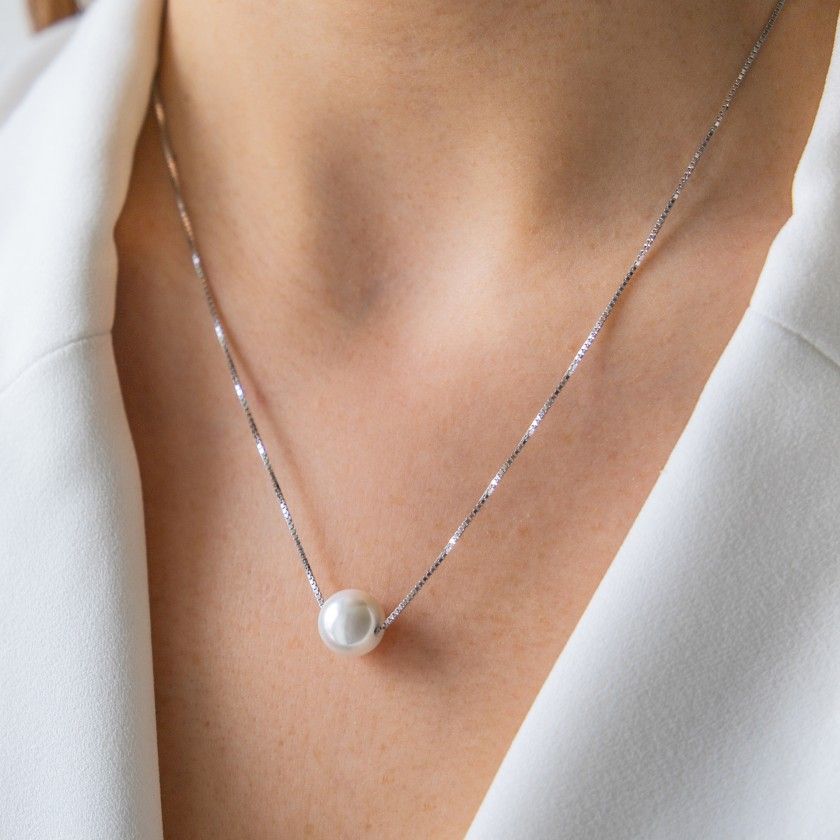 Sterling silver white shell pearl necklace