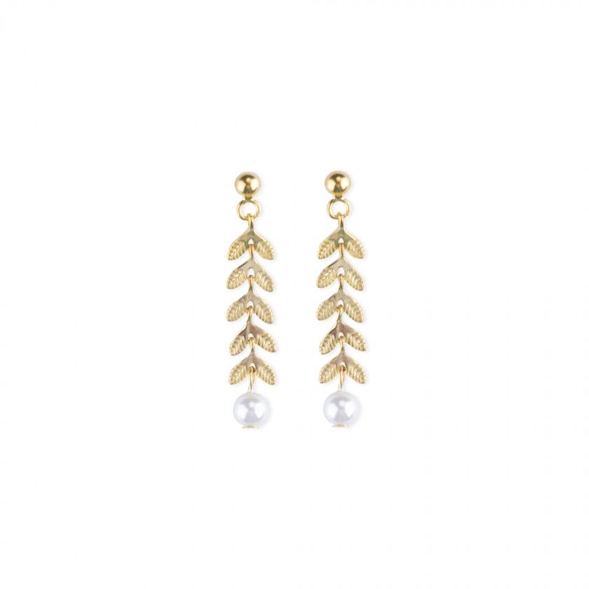 Golden silver earrings with leafs and a pearl