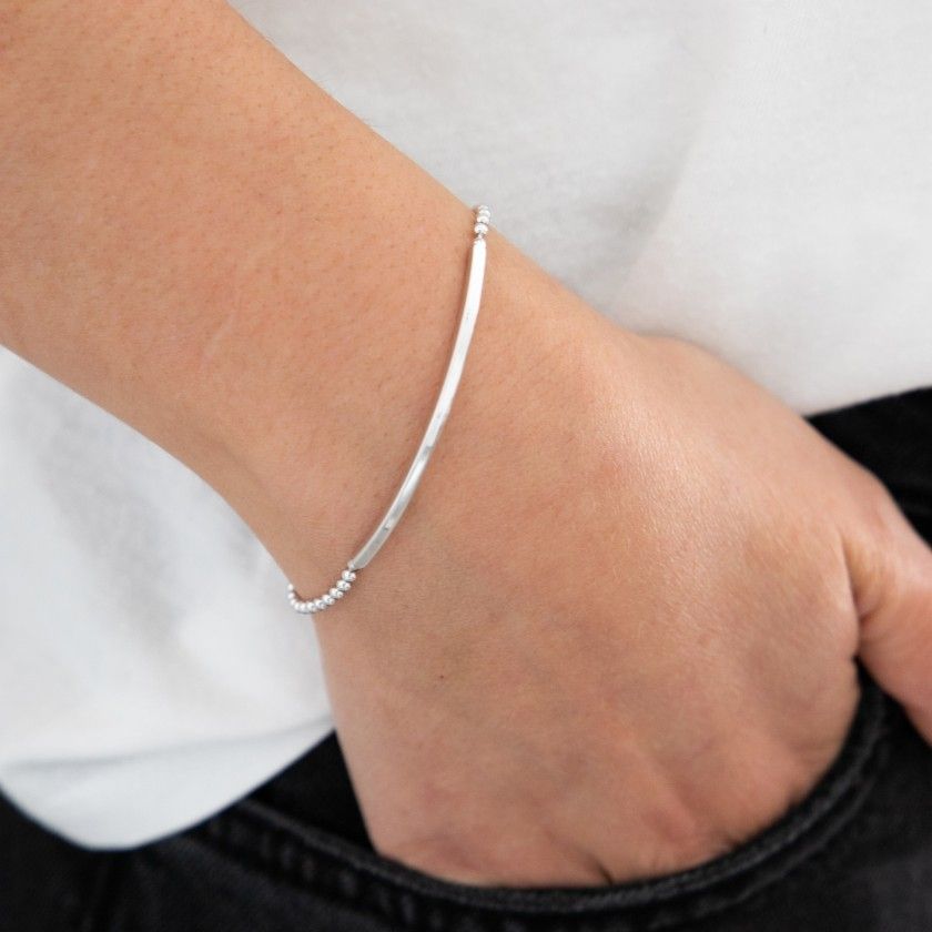 Silver bracelet with bow