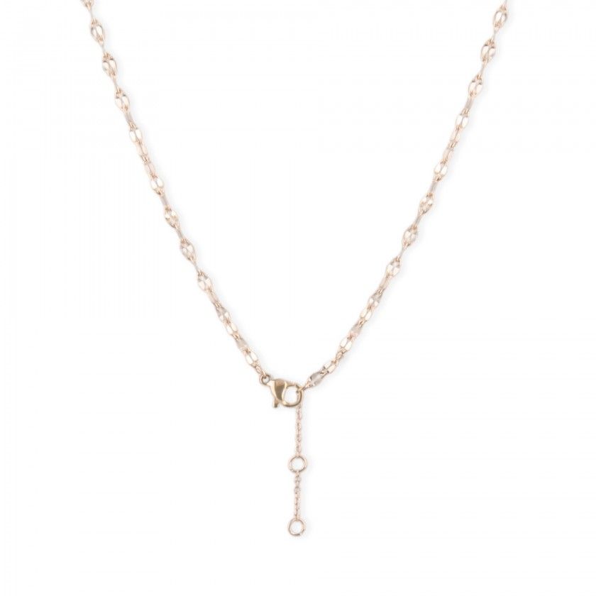 Golden necklace in stainless steel with twisted mesh