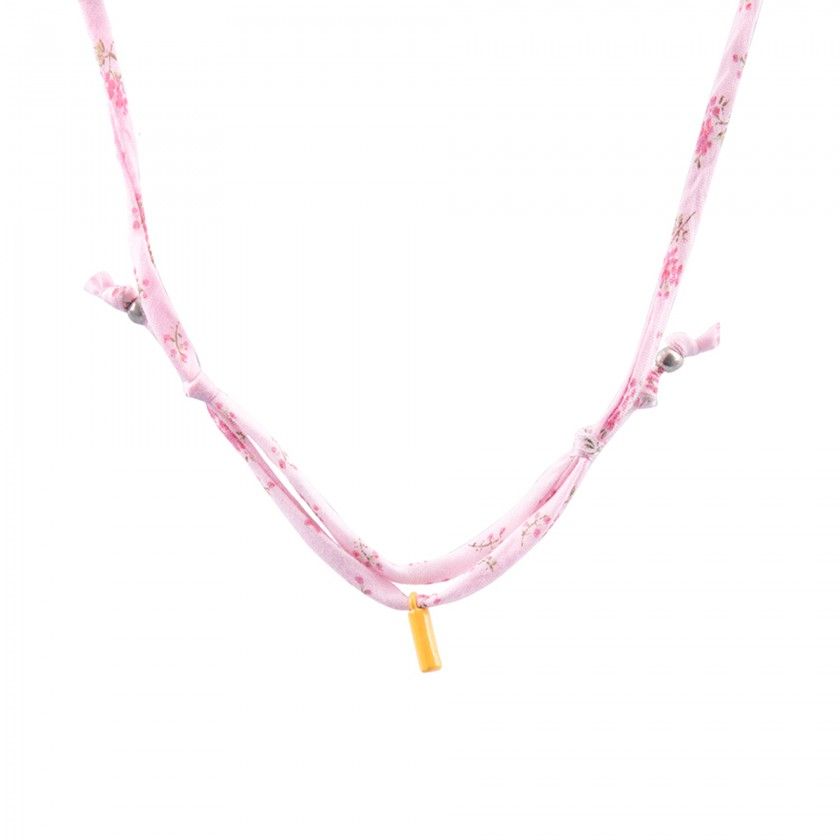 Liberty macramé necklace with flower