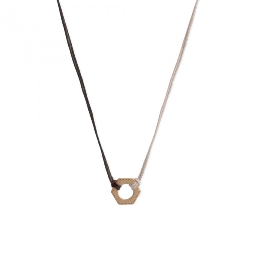 Waxed necklace Geometry