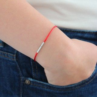 Simple leather bracelet