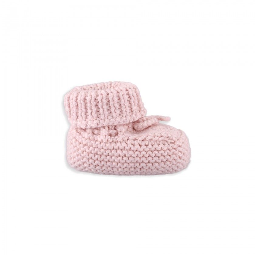 Pine knitted newborn booties
