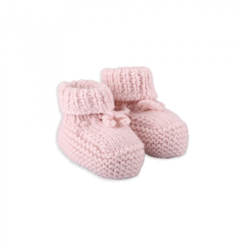 Pine knitted newborn booties
