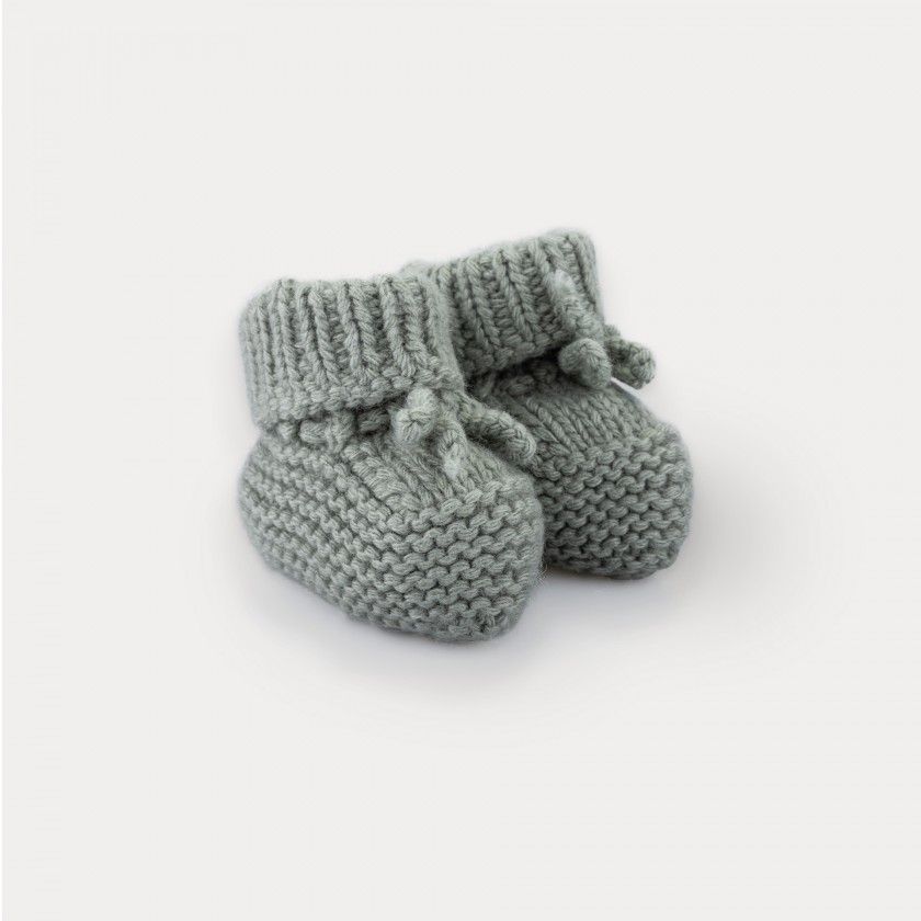 Rylie knitted booties for baby